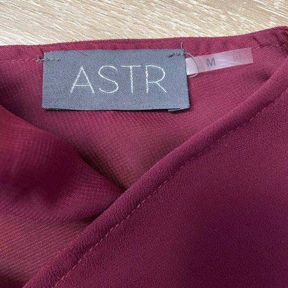 ASTR Dress in Size M - Picture 7 of 9